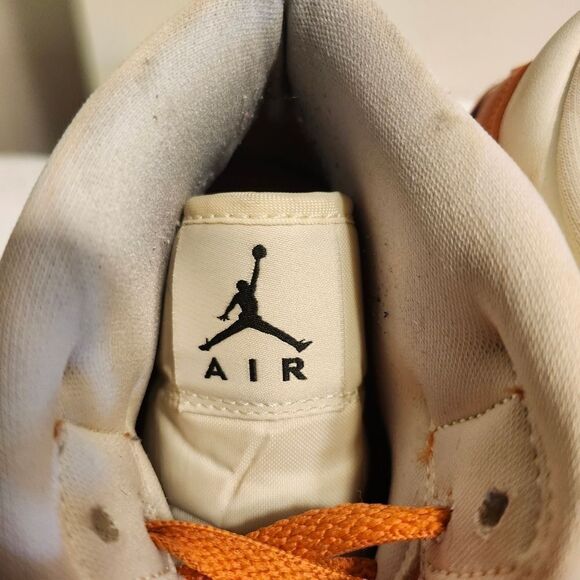 Nike Air Jordan 1 Mid SE "Sport Spice" DV 1302-100 Womens Sz.10.5 2023 - Picture 7 of 10